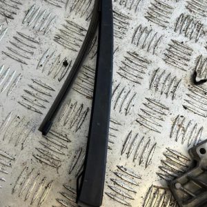 Bras essuie glace arriere VOLKSWAGEN TIGUAN 2 PHASE 1 Essence - Image 1