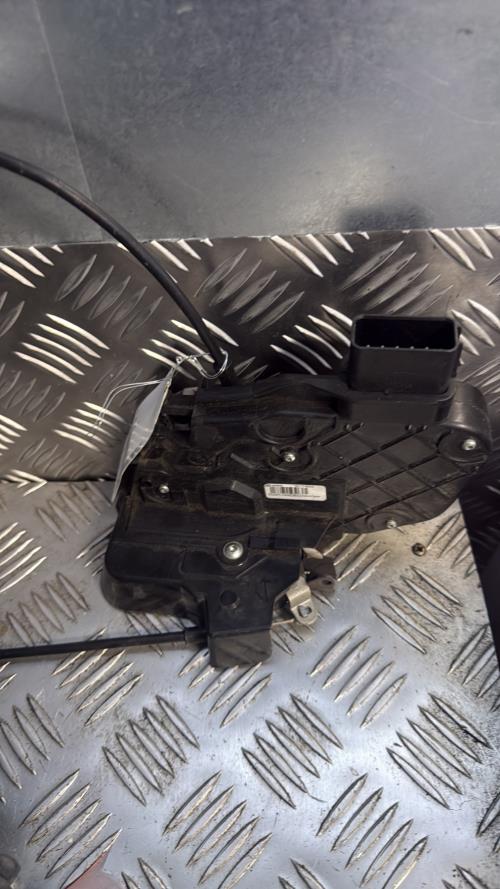 Serrure avant droit VOLVO C 30 PHASE 1 Diesel - Image 2