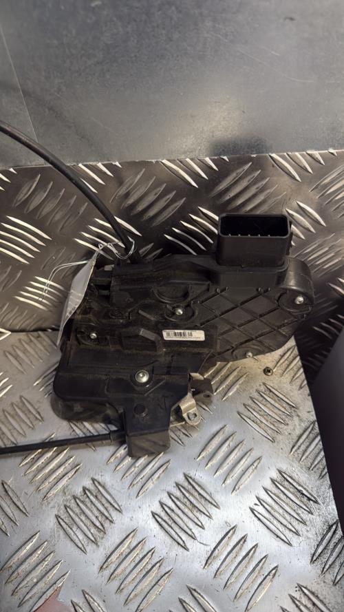 Serrure avant droit VOLVO C 30 PHASE 1 Diesel - Image 3