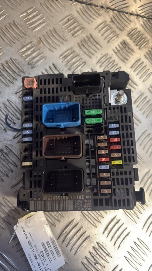 Boitier servitude moteur (BSM) PEUGEOT 308 2 PHASE 1 Diesel - Image 1