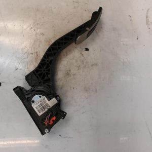 Pedale d'accelerateur PEUGEOT 5008 2 PHASE 1 Diesel - Image 1