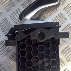 Levier de vitesses PEUGEOT 208 2 PHASE 1 Essence - Image 1