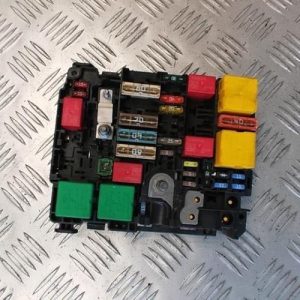 Boitier servitude moteur (BSM) PEUGEOT 208 1 PHASE 1 Essence - Image 1