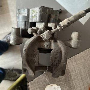 Etrier arriere droit (freinage) VOLKSWAGEN GOLF 7 PHASE 1 Diesel - Image 1