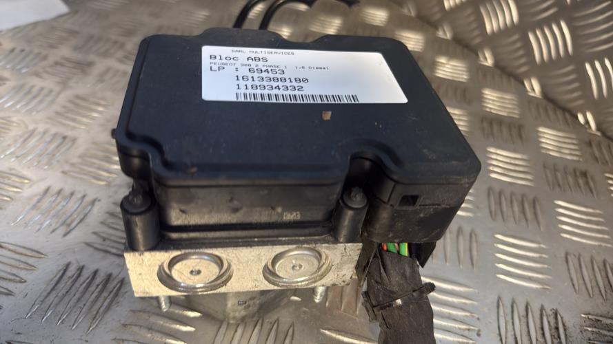 Bloc ABS (freins anti-blocage) PEUGEOT 308 2 PHASE 1 Diesel - Image 2