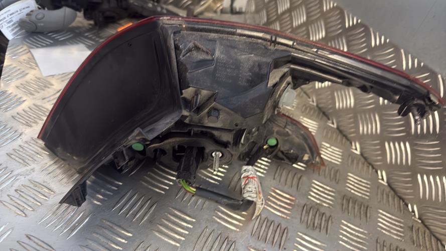 Feu arriere principal gauche (feux) PEUGEOT 308 2 PHASE 1 Diesel - Image 4