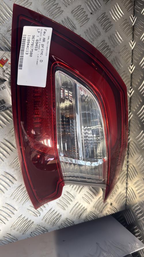 Feu arriere principal droit (feux) PEUGEOT 308 2 PHASE 1 Diesel - Image 1