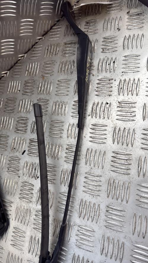 Bras essuie glace avant gauche PEUGEOT 308 2 PHASE 1 Diesel - Image 2