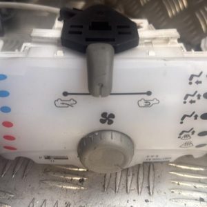 Commande chauffage PEUGEOT 107 PHASE 2 Essence - Image 1