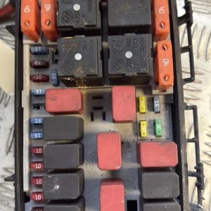 Porte fusible FIAT GRANDE PUNTO Diesel - Image 1