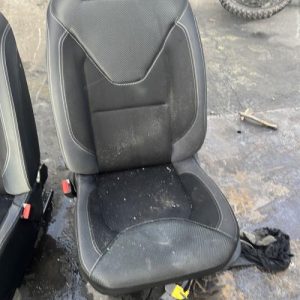 Siege avant gauche RENAULT CLIO 4 PHASE 2 Diesel - Image 1