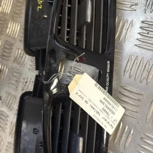 Aerateur tableau de bord RENAULT SCENIC 3 PHASE 3 Diesel - Image 1