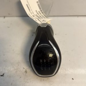 Pommeau de vitesses OPEL CORSA F PHASE 1 Essence - Image 1