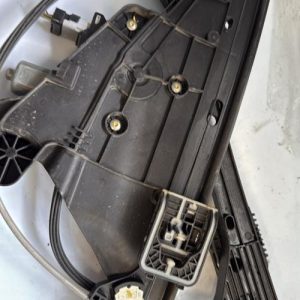 Leve vitre electrique avant gauche OPEL CORSA F PHASE 1 Essence - Image 1