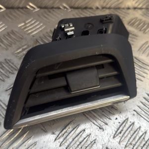 Aerateur tableau de bord avant droit PEUGEOT 208 2 PHASE 1 Essence - Image 1