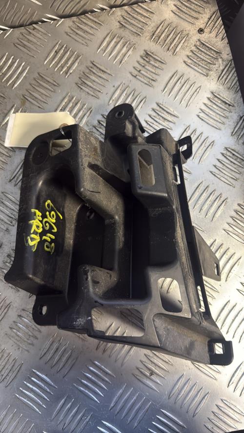 Support de pare chocs arriere PEUGEOT 208 2 PHASE 1 Essence - Image 2