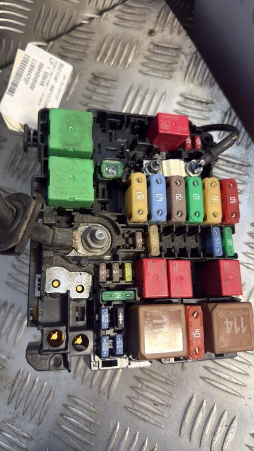 Boitier servitude moteur (BSM) PEUGEOT 208 2 PHASE 1 Essence - Image 4