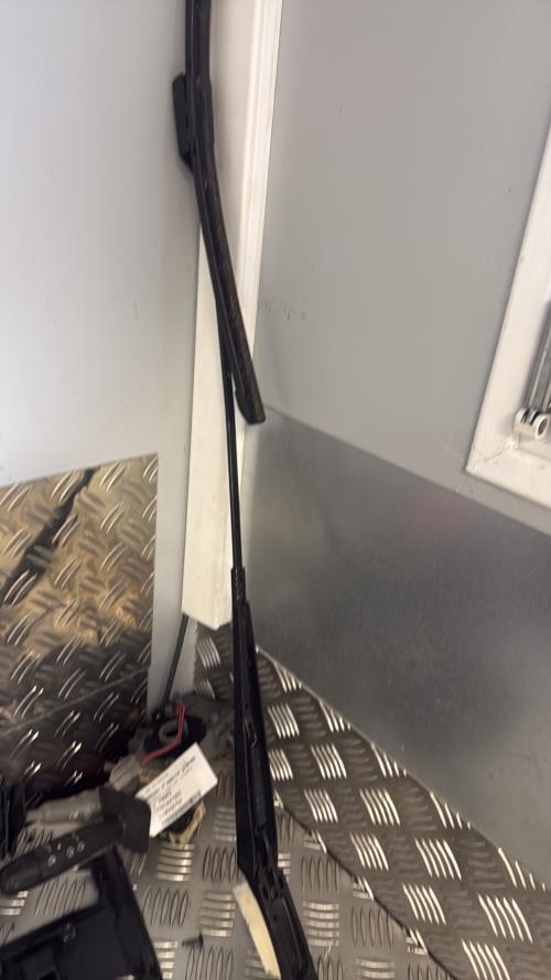 Bras essuie glace avant droit VOLKSWAGEN GOLF 7 PHASE 2 Essence - Image 3