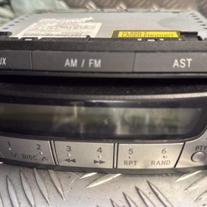 Autoradio d'origine PEUGEOT 107 PHASE 2 Essence - Image 1