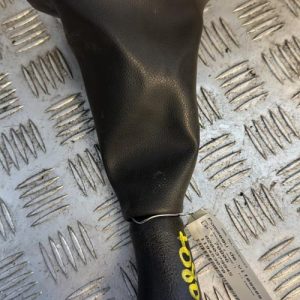 Pommeau de vitesses DACIA SANDERO 2 PHASE 1 Essence - Image 1