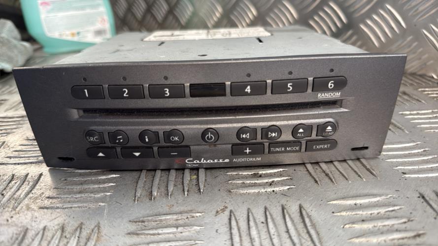 Autoradio d'origine RENAULT SCENIC 2 PHASE 1 Diesel - Image 1