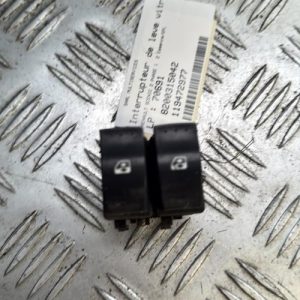 Interrupteur de leve vitre avant gauche RENAULT SCENIC 2 PHASE 1 Essence/GPL - Image 1