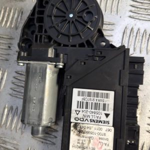 Moteur leve vitre avant gauche AUDI A4 2 AVANT PHASE 2 BREAK Diesel - Image 1