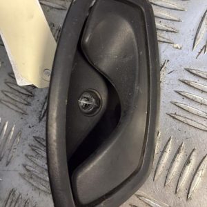 Poignee interieur arriere droit RENAULT MEGANE 3 PHASE 1 BREAK Diesel - Image 1