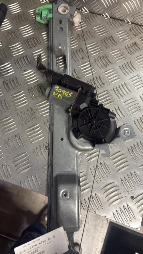 Leve vitre electrique avant droit RENAULT SCENIC 2 PHASE 2 Diesel - Image 2