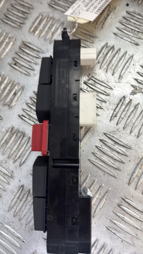 Bouton de warning KIA CEE-D 1 SPORT WAGON PHASE 2 BREAK Diesel - Image 5