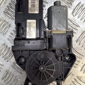 Moteur leve vitre avant gauche RENAULT SCENIC 3 PHASE 1 Diesel - Image 1