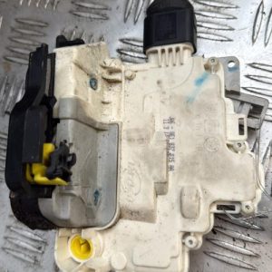 Serrure avant gauche AUDI A4 2 AVANT PHASE 2 BREAK Diesel - Image 1