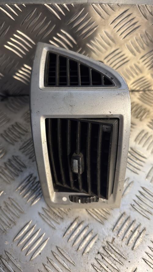 Aerateur tableau de bord avant droit FIAT DUCATO 3 PHASE 2 Essence/Gaz naturel - Image 1