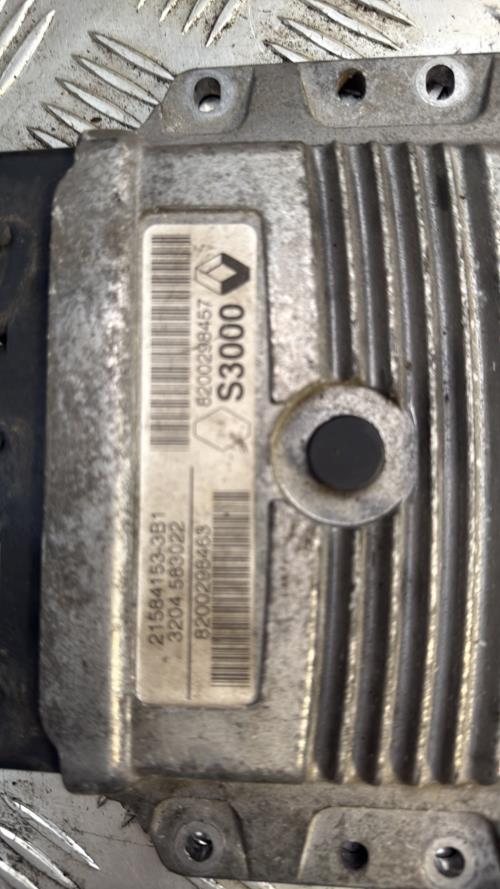 Calculateur moteur RENAULT SCENIC 2 PHASE 1 Essence/GPL - Image 4
