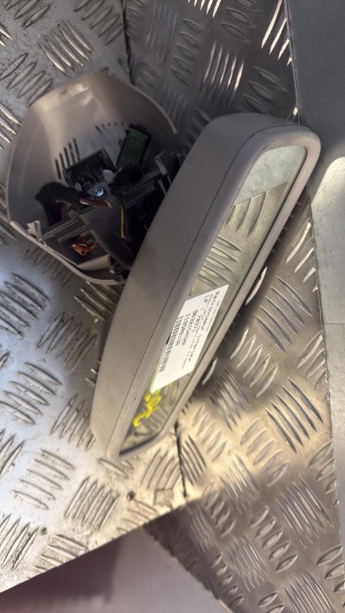 Retroviseur interieur RENAULT CAPTUR 1 PHASE 2 Essence - Image 3