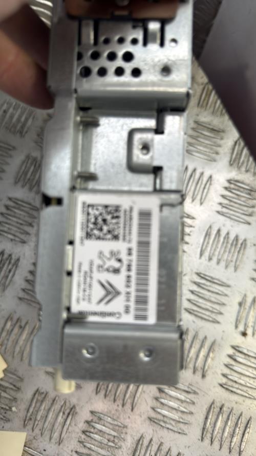 Autoradio d'origine PEUGEOT 308 1 PHASE 2 Diesel - Image 3