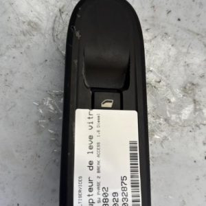 Interrupteur de leve vitre avant droit PEUGEOT 308 1 SW PHASE 2 BREAK Diesel - Image 1