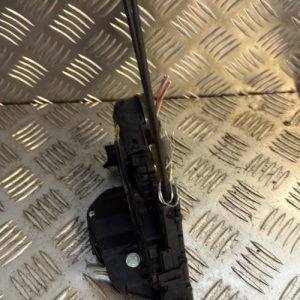 Serrure avant droit TOYOTA YARIS 2 PHASE 2 Essence - Image 1