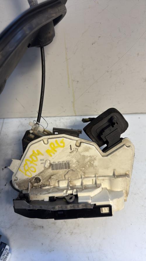 Serrure arriere gauche VOLKSWAGEN POLO 5 PHASE 2 Diesel - Image 3