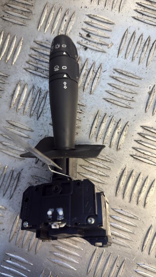 Commodo phare RENAULT CLIO 2 CAMPUS PHASE 1 Diesel - Image 1