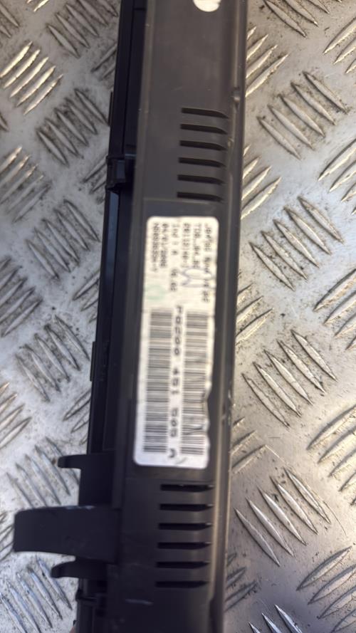 Compteur RENAULT SCENIC 2 PHASE 1 Essence/GPL - Image 2