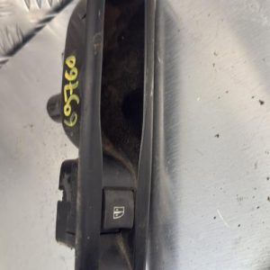 Interrupteur de leve vitre arriere droit RENAULT MEGANE 3 PHASE 1 Diesel - Image 1