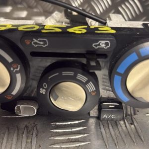 Commande chauffage NISSAN MICRA 3 PHASE 1 Essence - Image 1