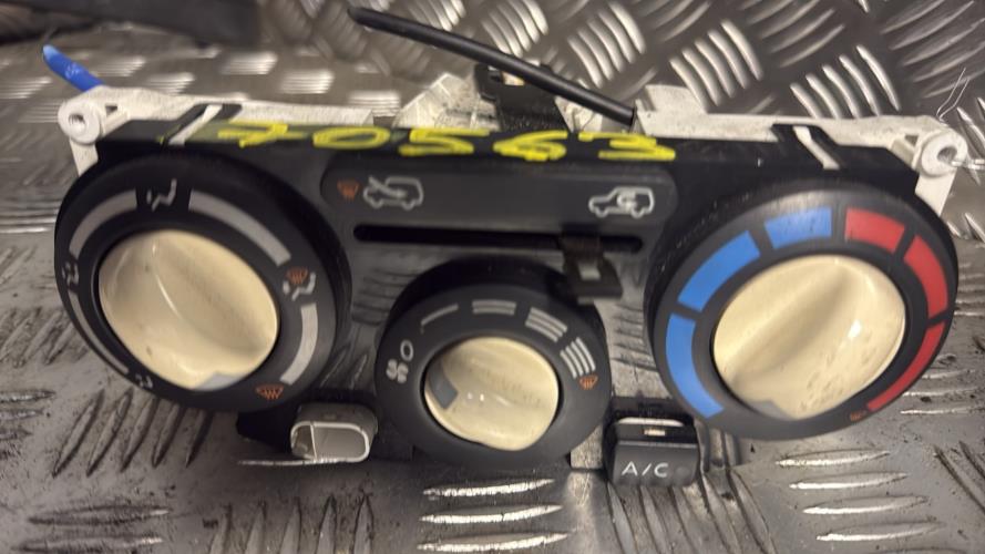 Commande chauffage NISSAN MICRA 3 PHASE 1 Essence - Image 3