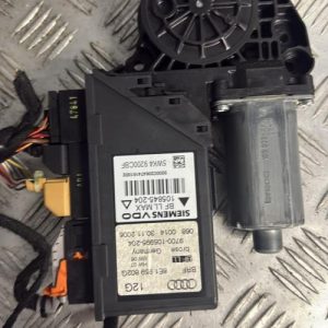 Moteur leve vitre avant droit AUDI A4 2 PHASE 2 Diesel - Image 1