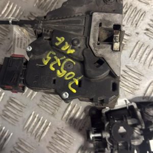 Serrure arriere gauche OPEL CORSA D PHASE 2 Diesel - Image 1