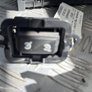 Commande regulateur vitesse RENAULT MEGANE 3 PHASE 1 BREAK Diesel - Image 1