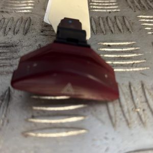 Bouton de warning CITROEN C5 1 PHASE 1 Diesel - Image 1