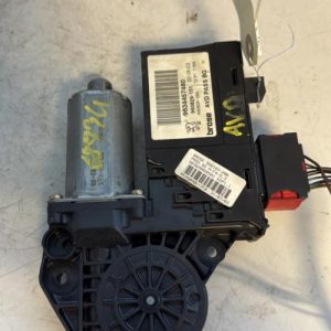 Moteur leve vitre avant droit PEUGEOT 307 PHASE 1 BREAK Essence - Image 1