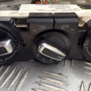 Commande chauffage VOLKSWAGEN POLO 5 PHASE 1 Essence - Image 1